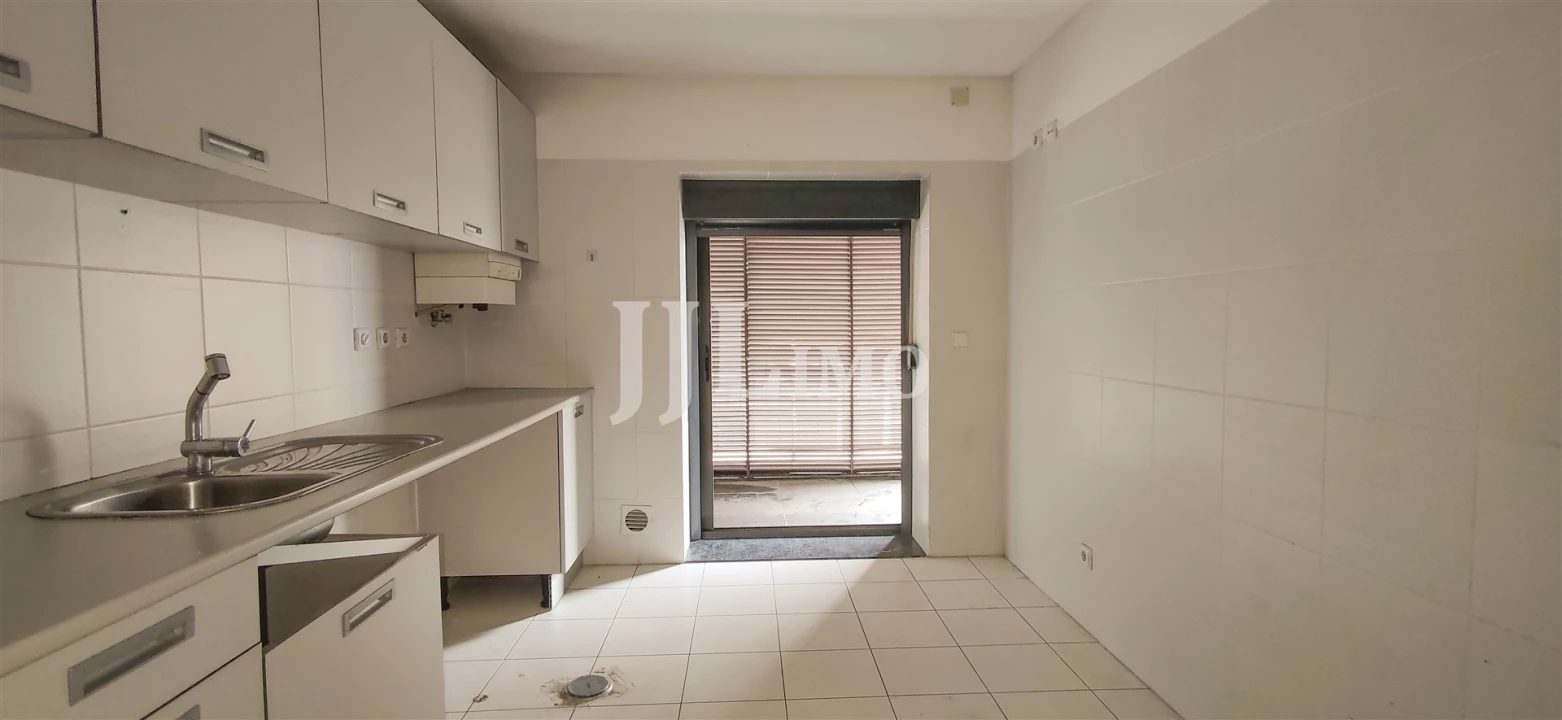 Apartamento T1 para Arrendamento em Arroios Foto 4