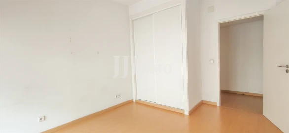 Apartamento T1 para Arrendamento em Arroios