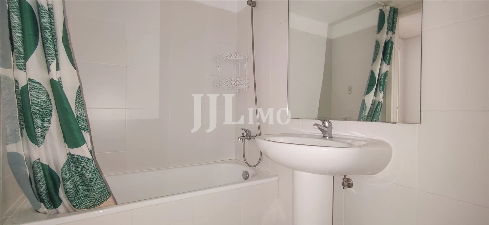 Apartamento T1 para Arrendamento em Arroios Foto 11