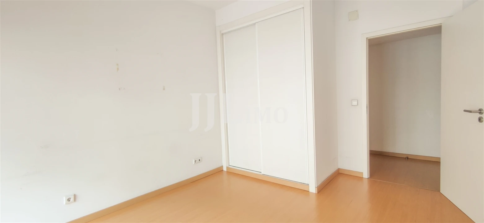 Apartamento T1 para Arrendamento em Arroios Foto 9