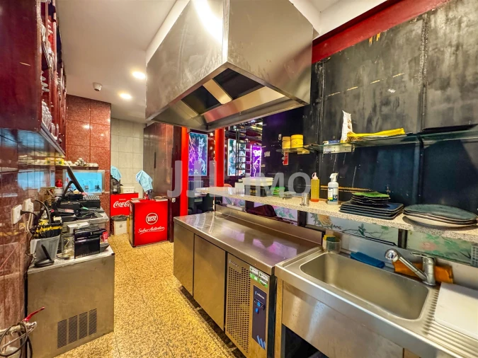 Loja para Trespasse em Santo António Foto 11