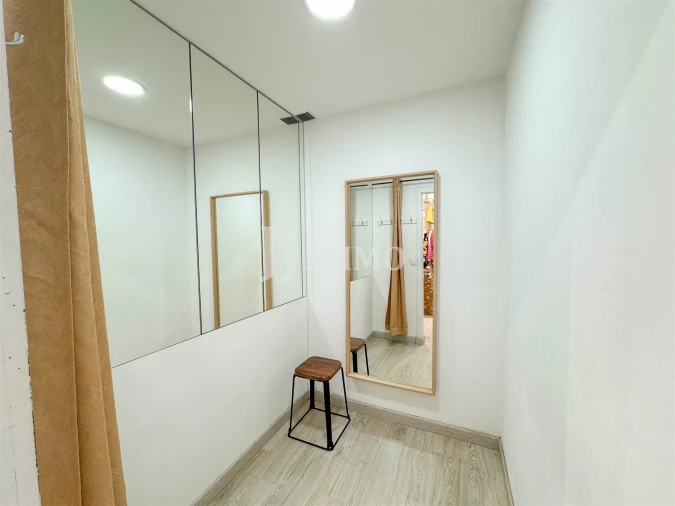 Loja para Trespasse em Santo António Foto 9