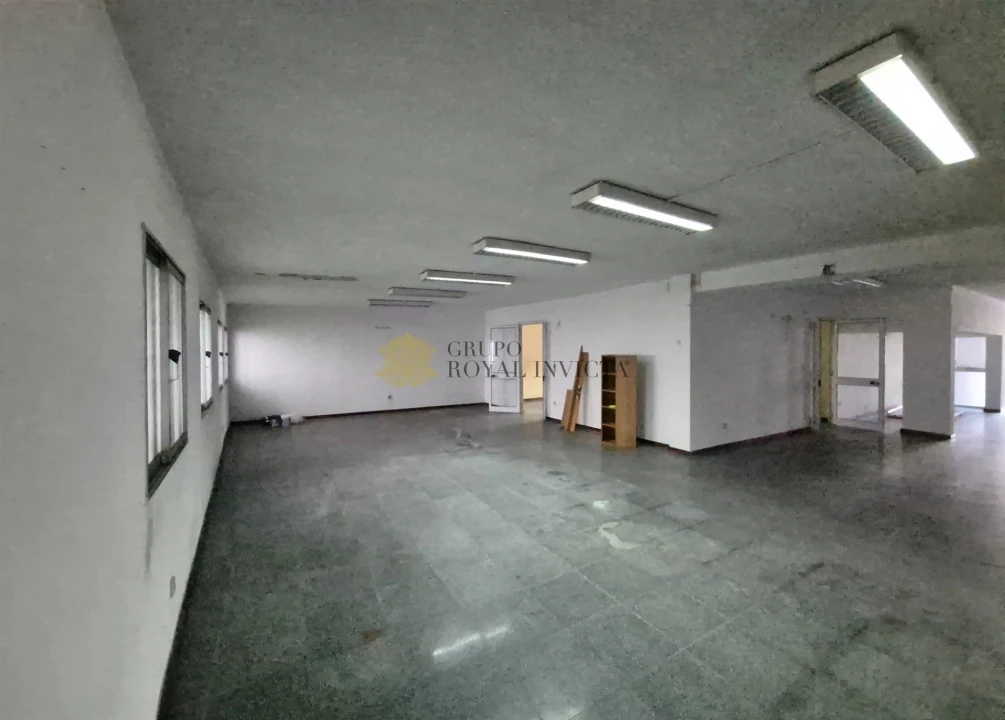 Armazém para Venda em Ermesinde Foto 15