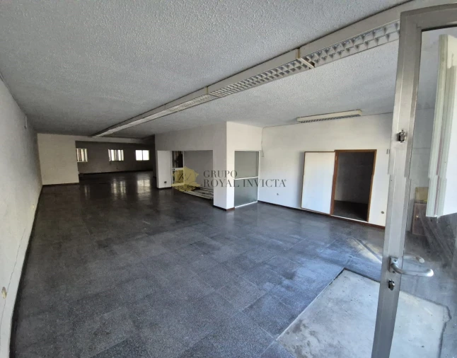 Armazém para Venda em Ermesinde Foto 2