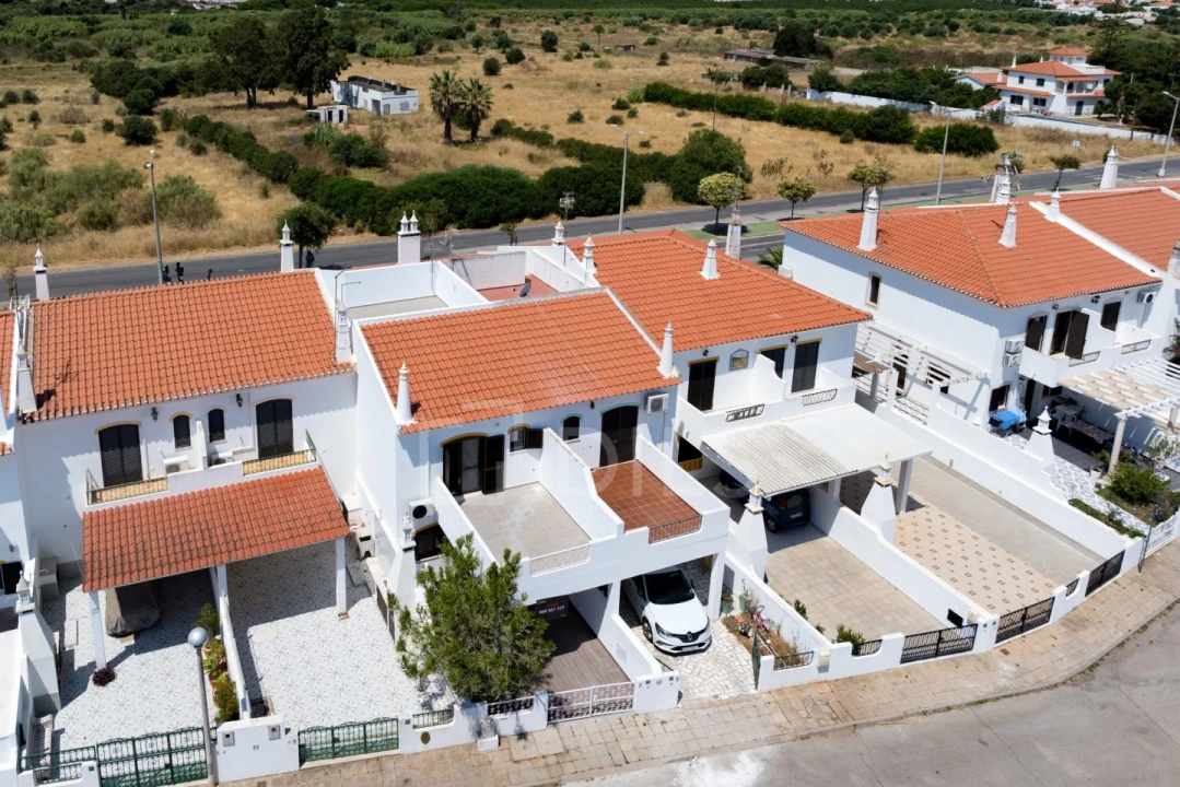 Moradia T3 para Venda em Altura Foto 32