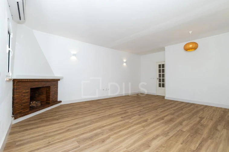 Moradia T3 para Venda em Altura Foto 5