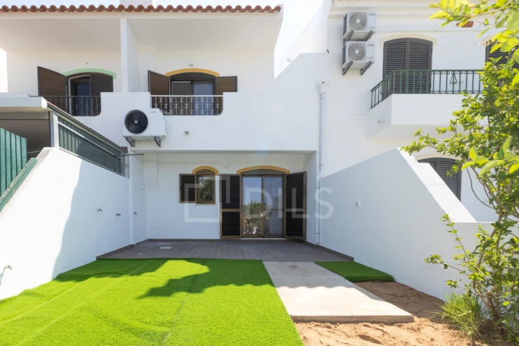 Moradia T3 para Venda em Altura Foto 2