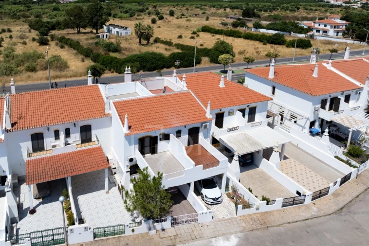 Moradia T3 para Venda em Altura Foto 32