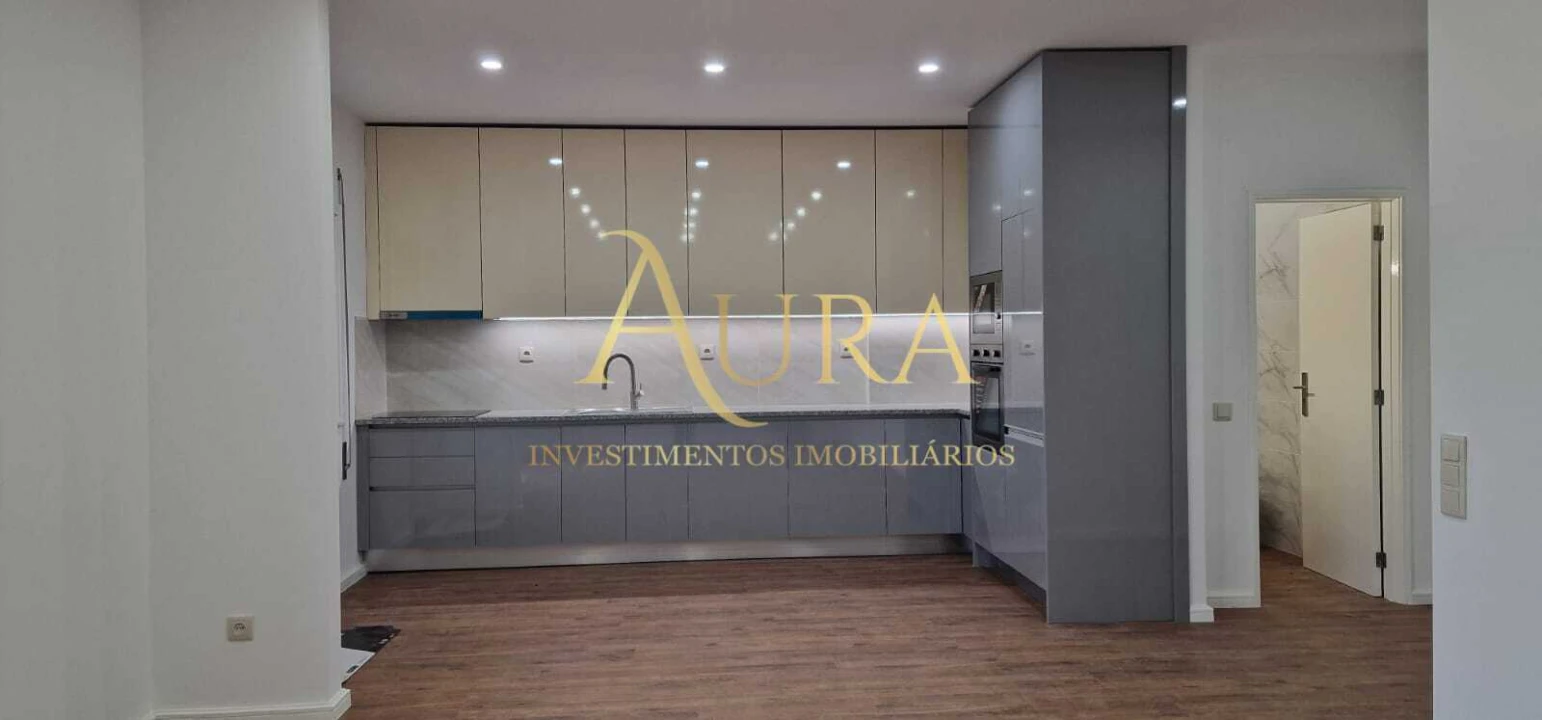 Apartamento T3 para Venda em Aguas Santas Foto 1