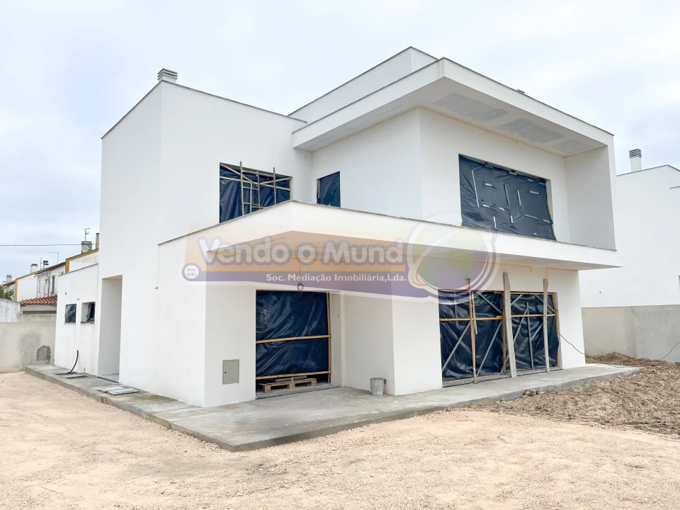 Moradia T4 para Venda em Salvaterra de Magos e Foros de Salvaterra Foto 5