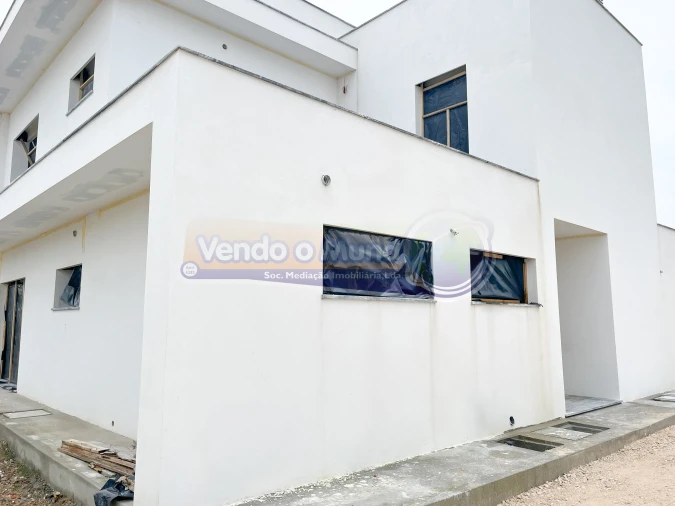 Moradia T4 para Venda em Salvaterra de Magos e Foros de Salvaterra Foto 10