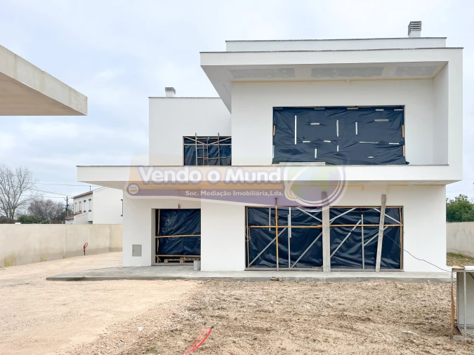 Moradia T4 para Venda em Salvaterra de Magos e Foros de Salvaterra Foto 6