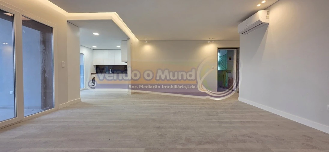 Apartamento T3 para Venda em Alverca do Ribatejo e Sobralinho Foto 7