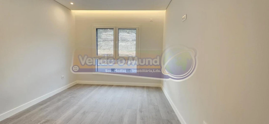Apartamento T3 para Venda em Alverca do Ribatejo e Sobralinho Foto 16