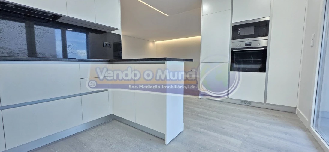 Apartamento T3 para Venda em Alverca do Ribatejo e Sobralinho Foto 6