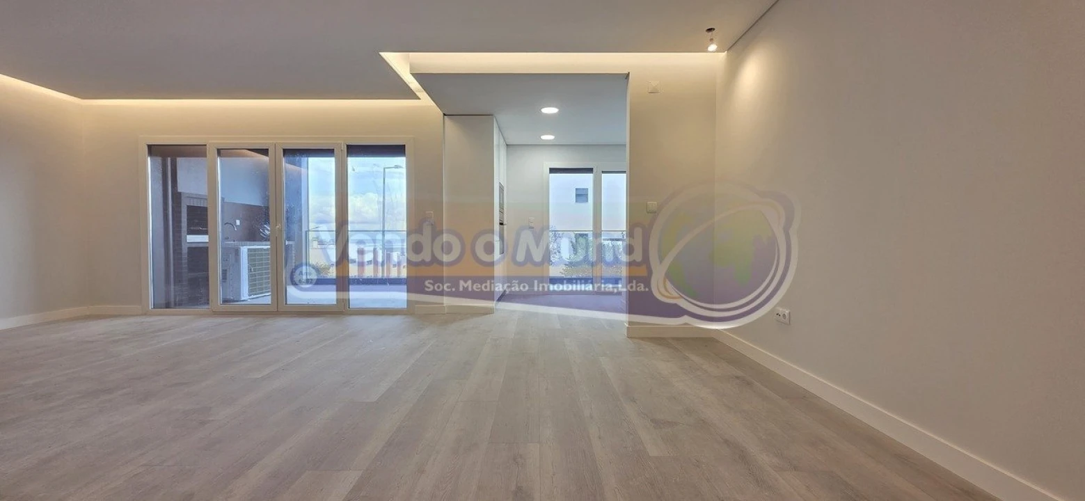 Apartamento T3 para Venda em Alverca do Ribatejo e Sobralinho Foto 8