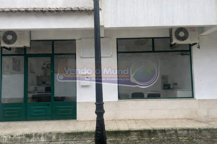 Loja para Venda em Salvaterra de Magos e Foros de Salvaterra Foto 1