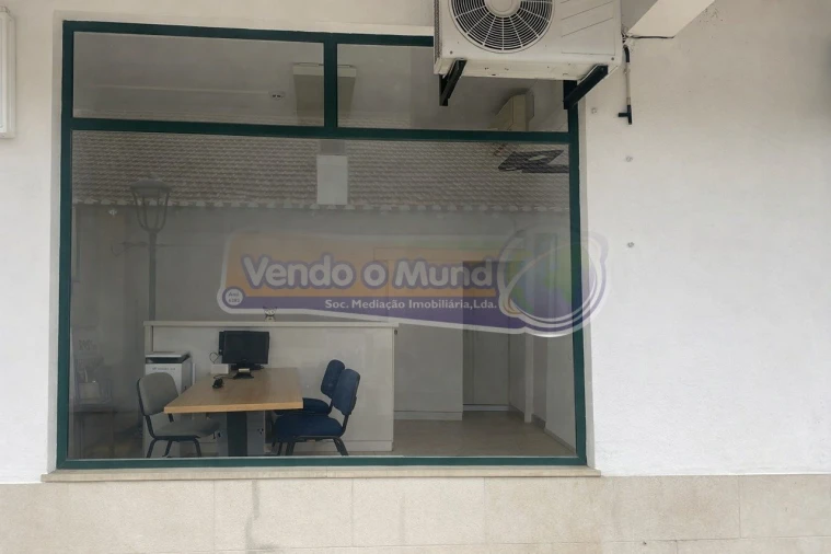 Loja para Venda em Salvaterra de Magos e Foros de Salvaterra Foto 2