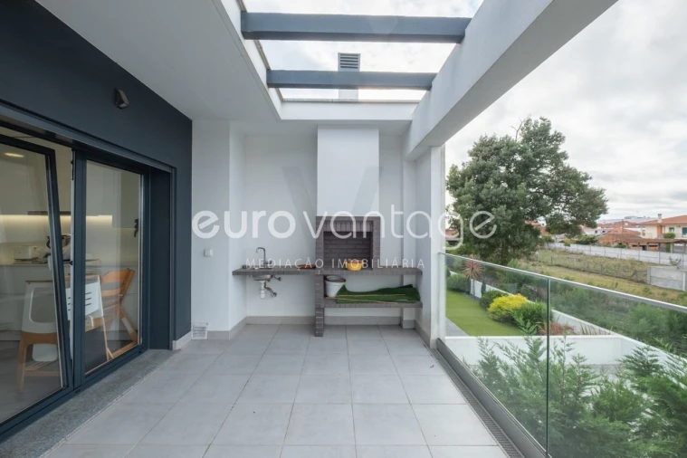 Apartamento T3 para Venda em Marinha Grande Foto 2