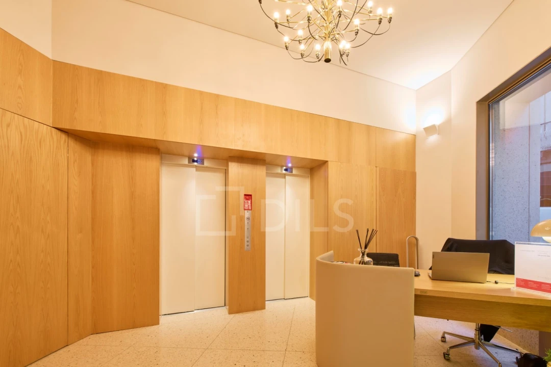 Apartamento T2 para Venda em Santo António Foto 35