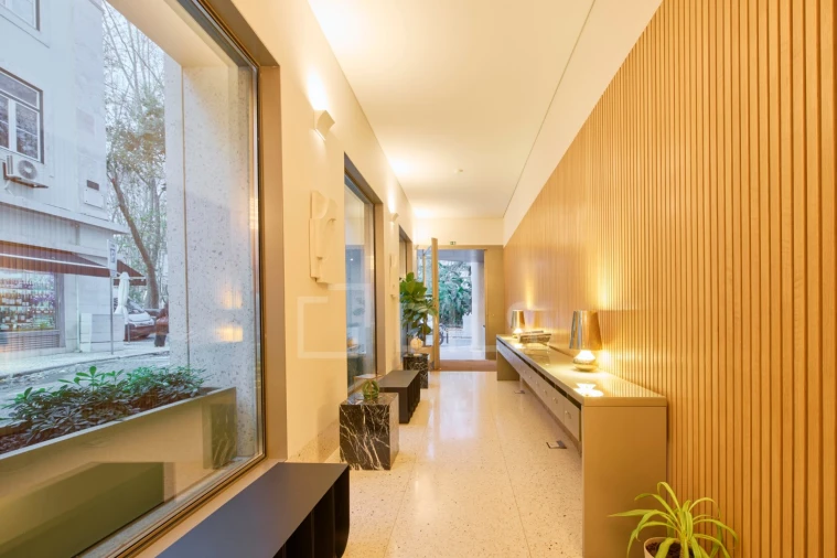 Apartamento T2 para Venda em Santo António Foto 36