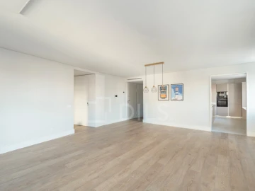 Apartamento T3 para Venda em Arroios