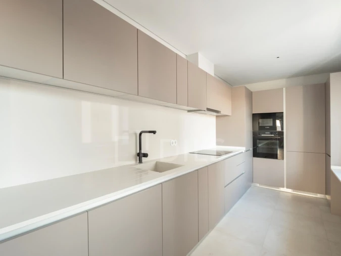 Apartamento T3 para Venda em Arroios Foto 18