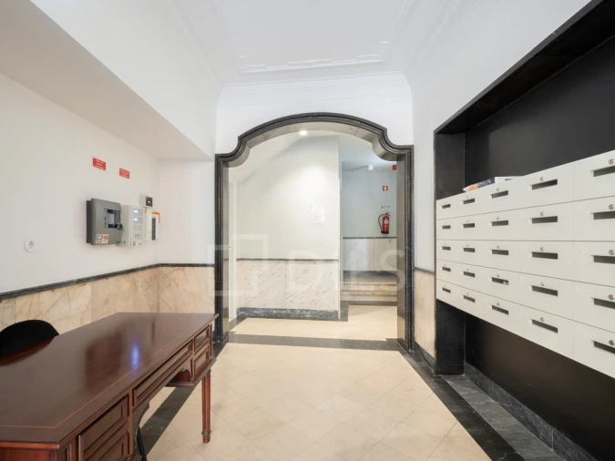 Apartamento T3 para Venda em Arroios Foto 32