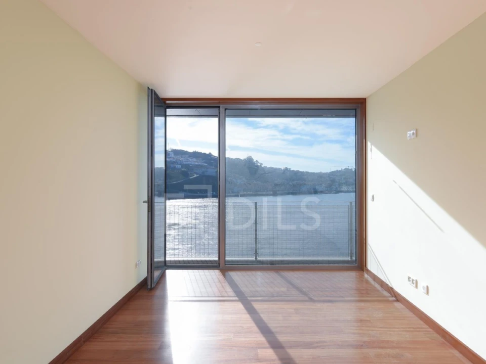 Apartamento T3 para Venda em Lordelo do Ouro e Massarelos Foto 8