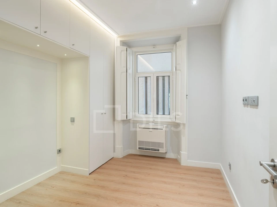 Apartamento T4 para Venda em Avenidas Novas Foto 21