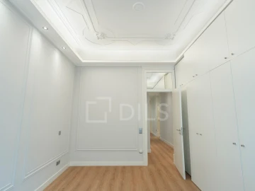Apartamento T4 para Venda em Avenidas Novas