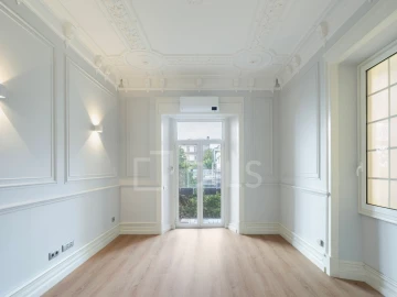 Apartamento T4 para Venda em Avenidas Novas