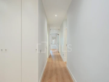 Apartamento T4 para Venda em Avenidas Novas