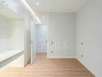 Apartamento T4 para Venda em Avenidas Novas