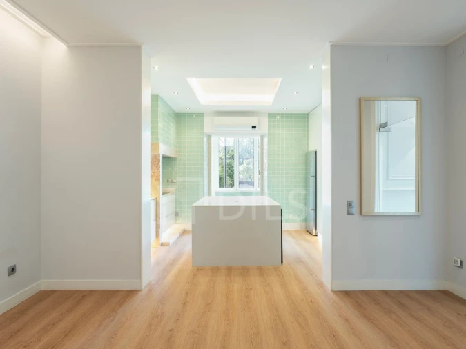 Apartamento T4 para Venda em Avenidas Novas Foto 5