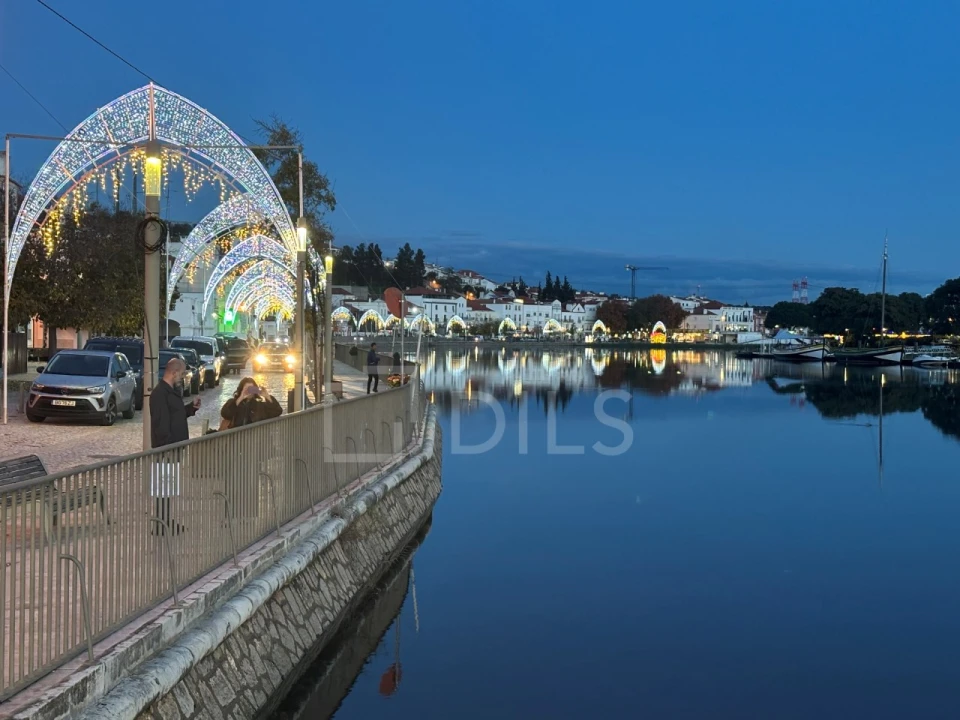 Terreno para Venda em Santa Maria do Castelo e Santiago e Santa Susana Foto 9