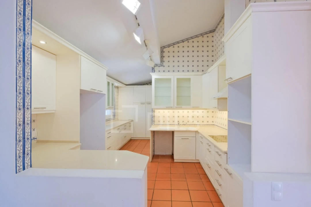 Moradia T8 para Venda em Cascais e Estoril Foto 13