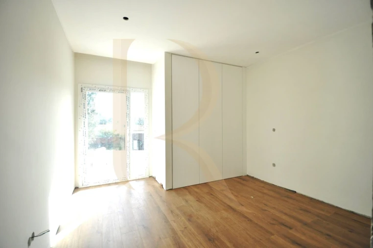 Moradia T4 para Venda em Amora Foto 11