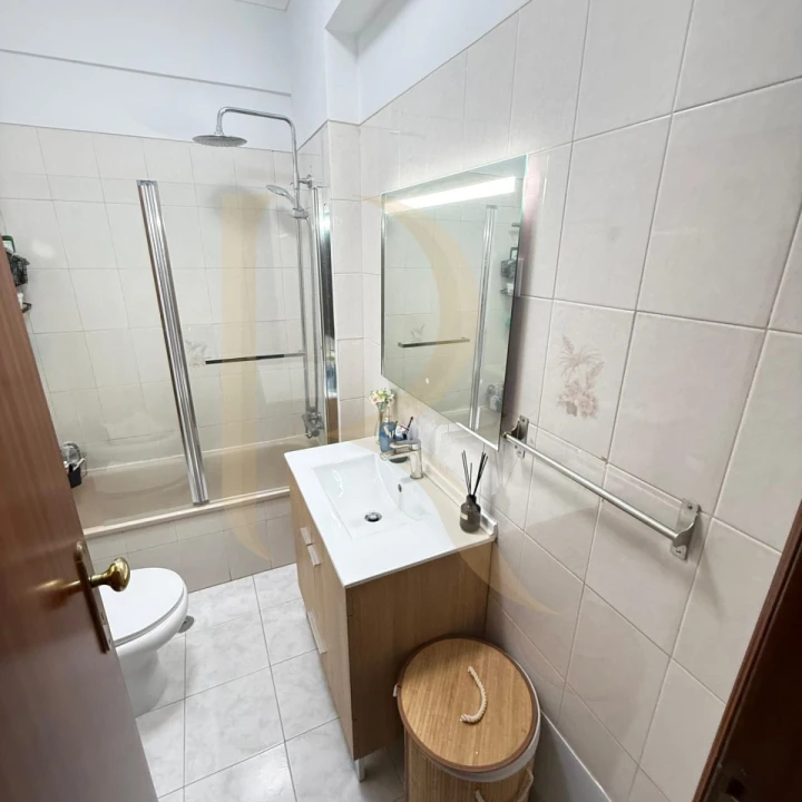 Apartamento T1 para Venda em Laranjeiro e Feijó Foto 10