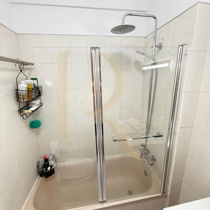 Apartamento T1 para Venda em Laranjeiro e Feijó Foto 11