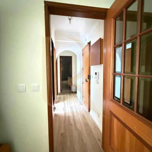 Apartamento T1 para Venda em Laranjeiro e Feijó Foto 18