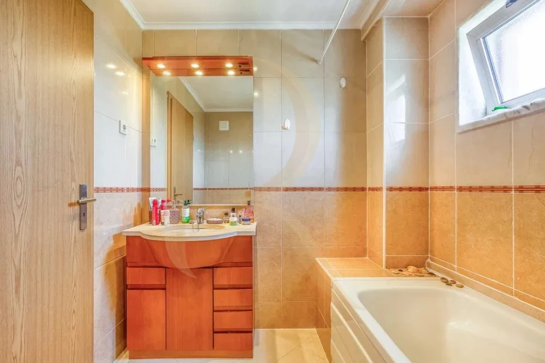 Apartamento T3 para Venda em Corroios Foto 10