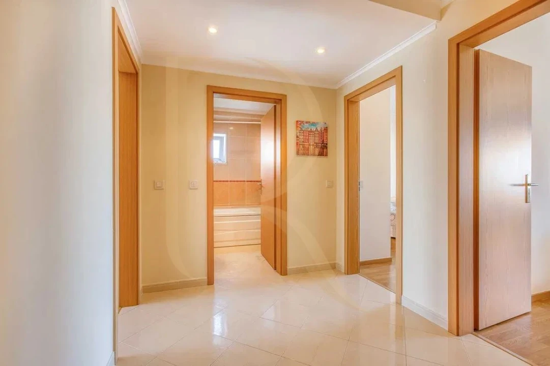 Apartamento T3 para Venda em Corroios Foto 12