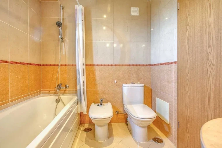 Apartamento T3 para Venda em Corroios Foto 9