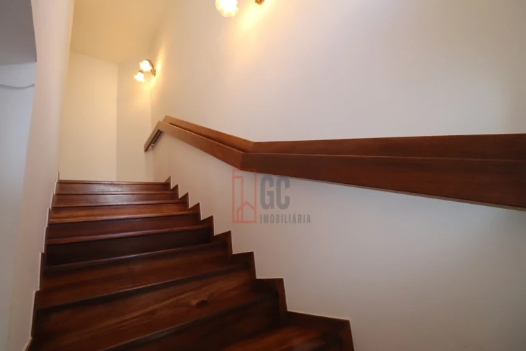 Moradia T4 para Venda em Mafamude e Vilar do Paraíso Foto 11