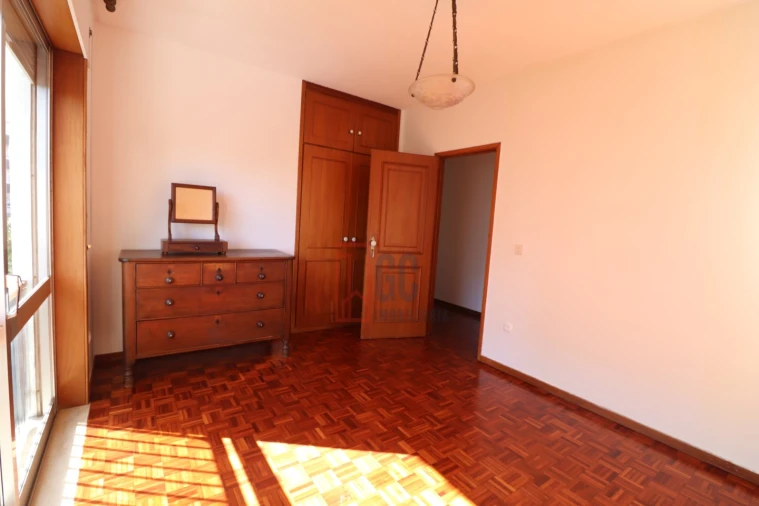 Moradia T4 para Venda em Mafamude e Vilar do Paraíso Foto 14