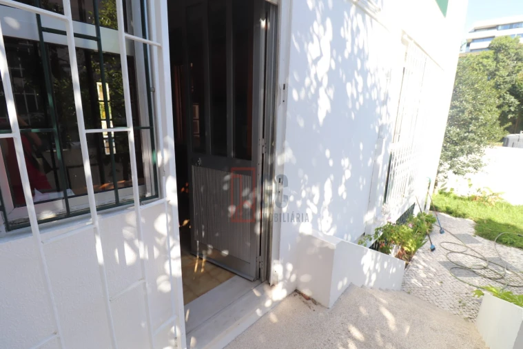 Moradia T4 para Venda em Mafamude e Vilar do Paraíso Foto 23