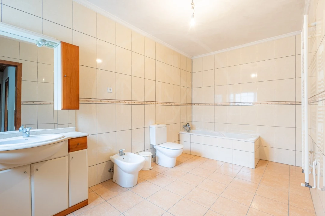 Moradia T4 para Venda em Vila Pouca de Aguiar Foto 10