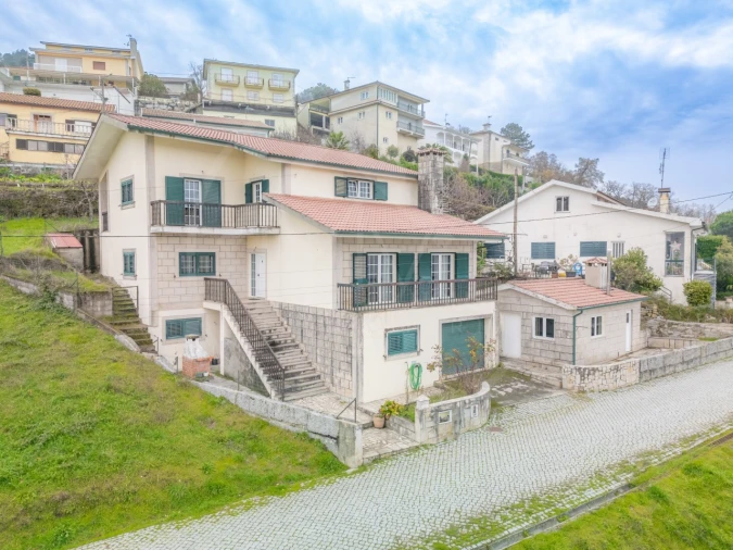 Moradia T4 para Venda em Vila Pouca de Aguiar Foto 4