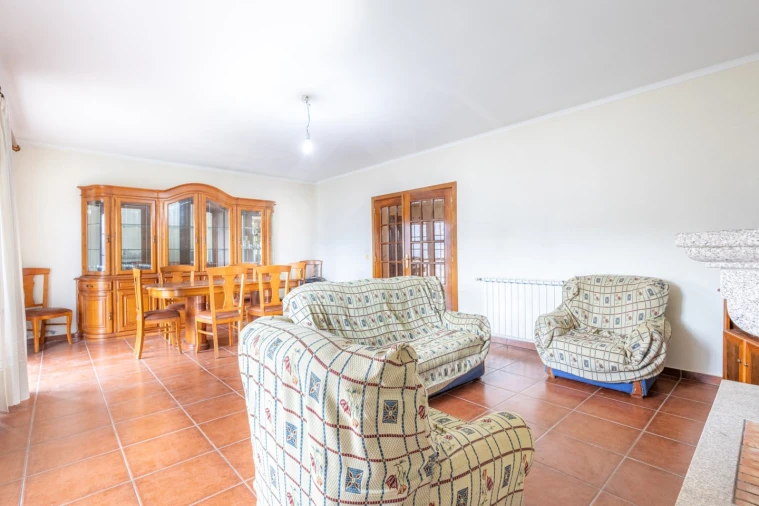 Moradia T4 para Venda em Vila Pouca de Aguiar Foto 8